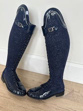 Load image into Gallery viewer, Gallors boot order