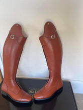 Load image into Gallery viewer, Petrie Athene boot order