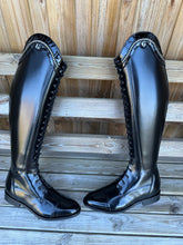 Load image into Gallery viewer, Gallors boot order