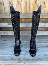 Load image into Gallery viewer, Gallors boot order