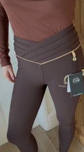 Load image into Gallery viewer, Bloomfields brown full seat riding leggings
