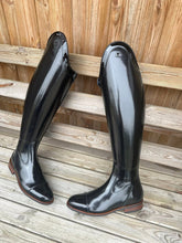 Load image into Gallery viewer, Gallors in stock boot
