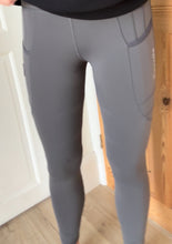 Load image into Gallery viewer, Half price Cavallo riding leggings
