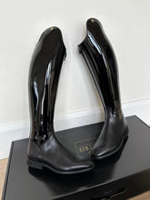 Load image into Gallery viewer, Petrie patent boot to order
