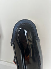 Load image into Gallery viewer, Dressage boot - black patent
