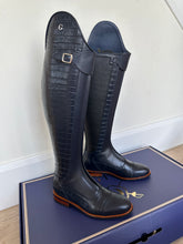 Load image into Gallery viewer, Gallors boot - Navy croco and navy box mix - front central zip.
