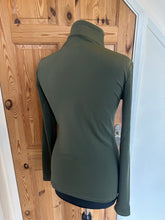 Load image into Gallery viewer, Euro- star Olivia shirt olive - offer price
