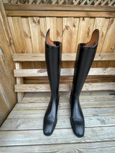 Load image into Gallery viewer, SALE Ex demo petrie Dublin riding boots
