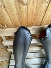 Load image into Gallery viewer, SALE Ex demo petrie Dublin riding boots
