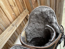 Load image into Gallery viewer, CAVALLO HALF PRICE BOOT SALE !! UK 4
