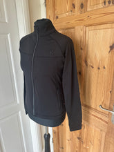 Load image into Gallery viewer, Cavallo black jackets .

